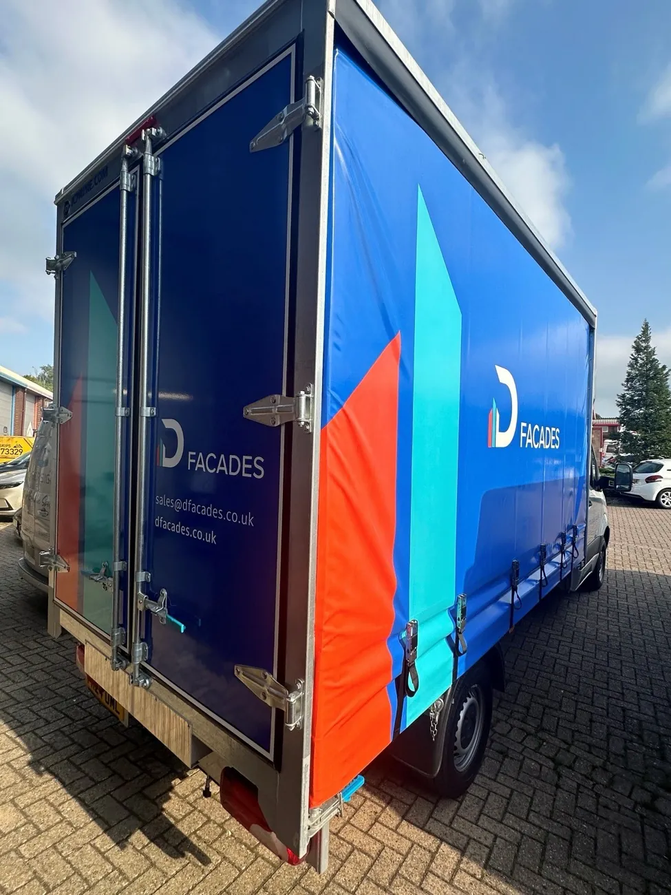 Vehicle graphics